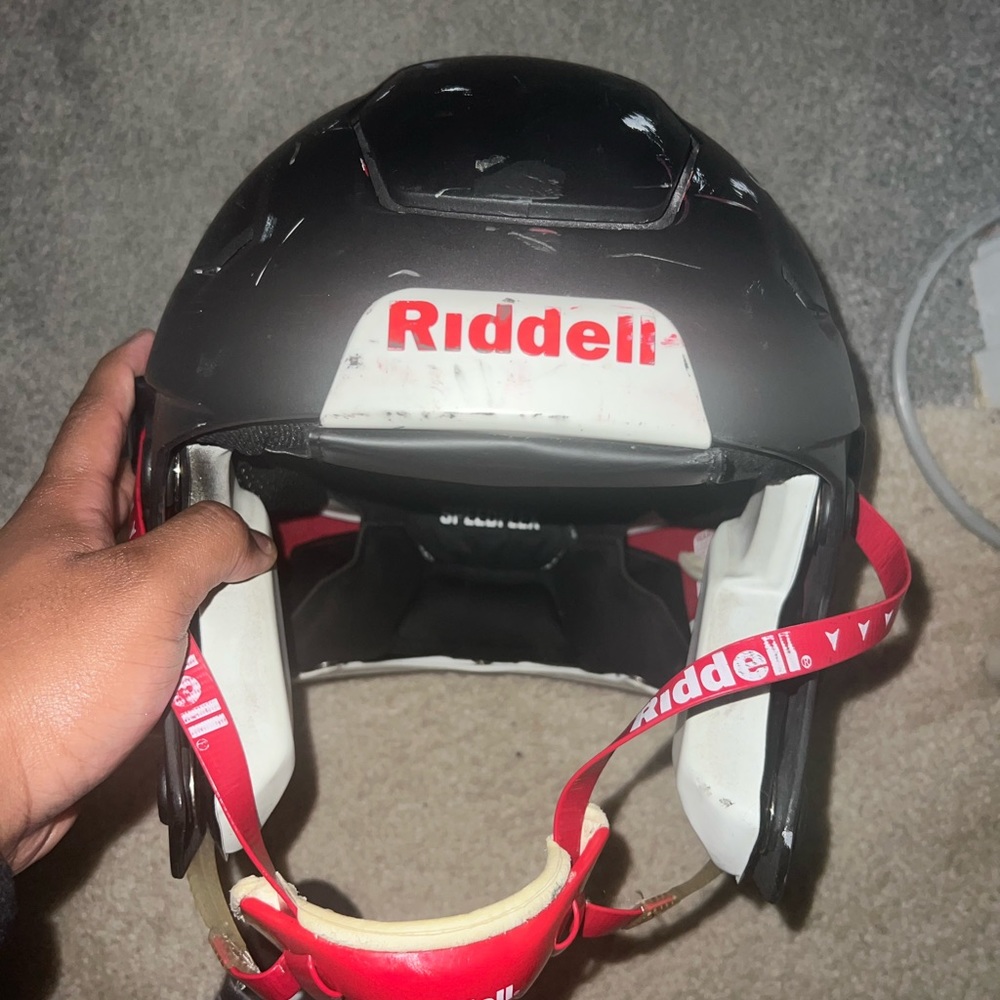 Riddle helmet Xl good condition